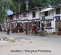 Schoolchildren in Wangdue Phodrang