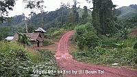  The road between Na Mor and Boun Tai