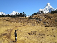 We are approaching the Everest View Hotel (3698m)