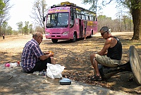 CG and Svante takes their lunch in the open air.
