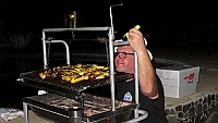Bernt barbecued bananas as we got to the desert.